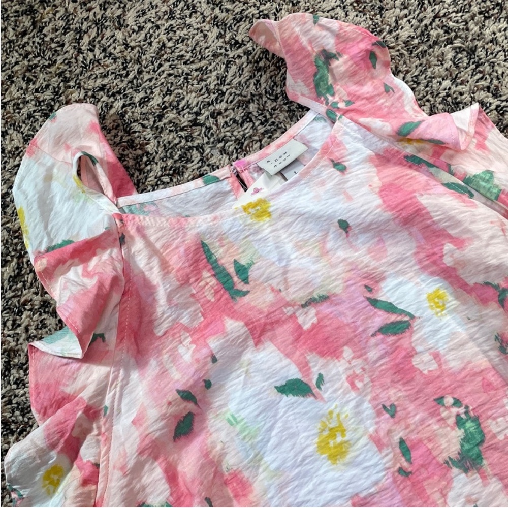 A New Day Bohemian Ruffle Sleeveless Floral Blouse Woman’s Var Sizes | NWT - Picture 2 of 5